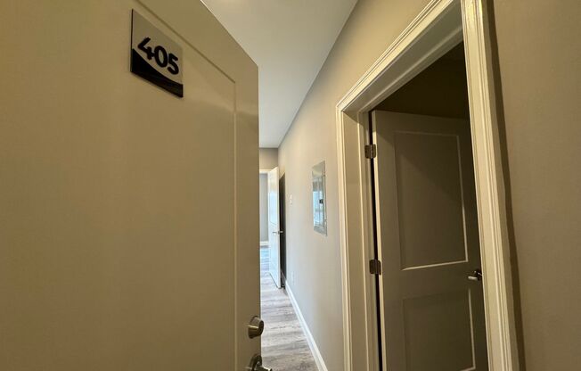 1 bed, 1 bath, $2,100, Unit 405