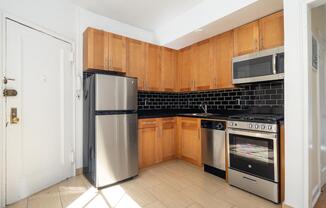348 W 45 ST