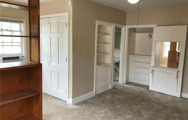 5800 Vickery Boulevard