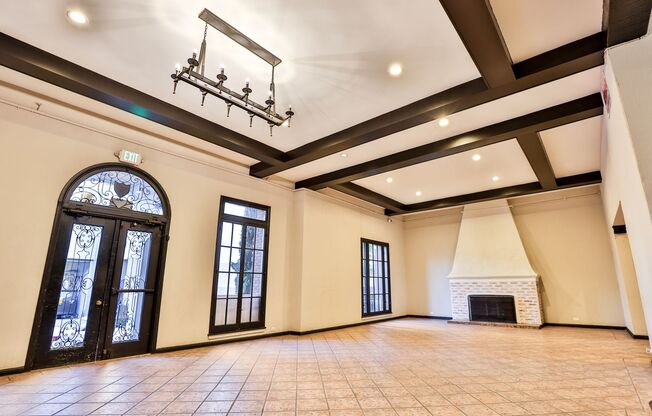 Studio, 1 bath, 350 sqft, $1,795, Unit 409