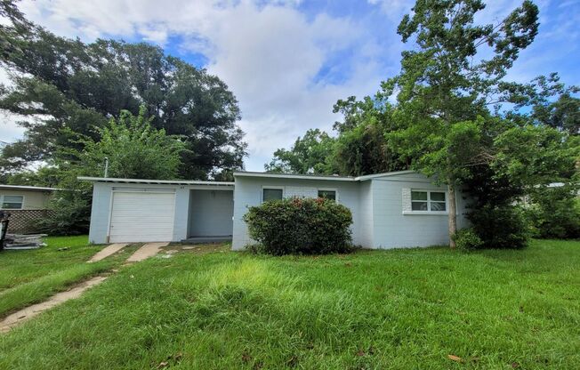 89 S. Garfield Rd Pensacola. MOVE IN SPECIAL: HALF OFF first full month of rent!!!