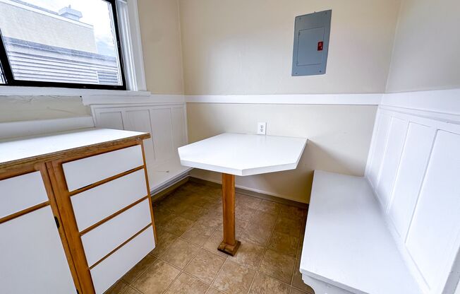 Studio, 1 bath, 455 sqft, $1,395, Unit 1519-304
