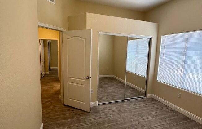 3 beds, 2 baths, $1,595