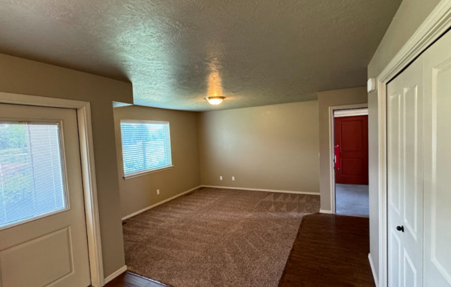 2 beds, 2 baths, 1,000 sqft, $1,350