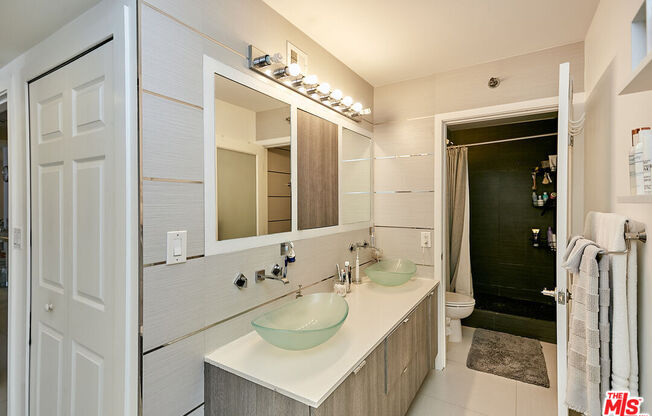 2 beds, 2 baths, 1,193 sqft, $3,300, Unit 805