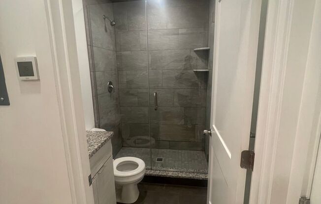 Studio, 1 bath, 9,999 sqft, $1,495, Unit 21-22