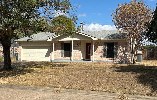 Bryan - 3 Bedroom - 2 Bath - 2 vehicle car - Fenced in back yard - House.