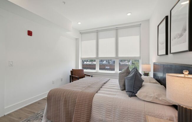 2 beds, 2 baths, 1,000 sqft, $1,795, Unit 203