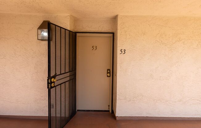 !!! CHARMING 2/2 CONDO WITH 2 CAR GARAGE IN PRIME SAN CALROS LOCATION , PET FRIENDLY !!!