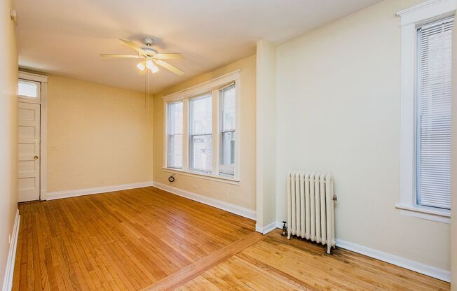 1204 Lexington