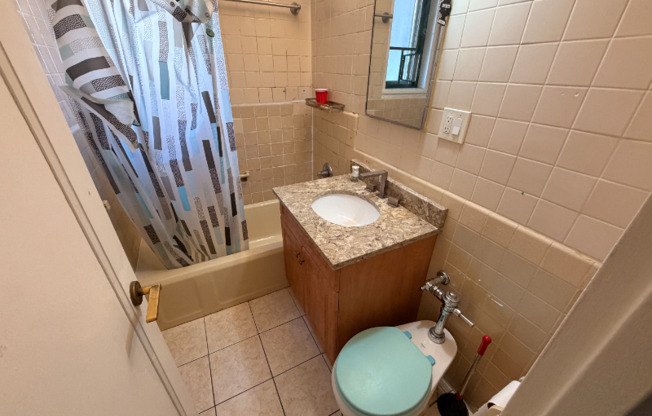 1530 Metropolitan Ave