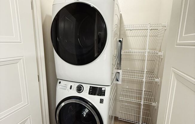 3 beds, 2 baths, 1,478 sqft, $1,935, Unit 216