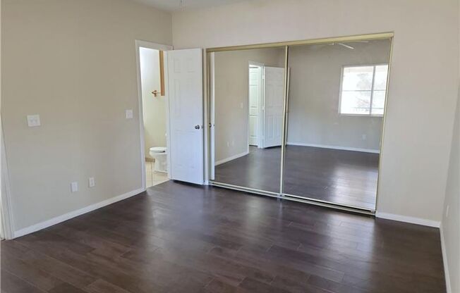 2 beds, 2 baths, $1,475, Unit Building #19