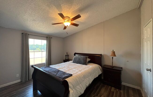 3 beds, 2 baths, $1,795