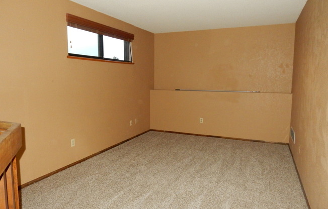 2 beds, 2 baths, $2,000