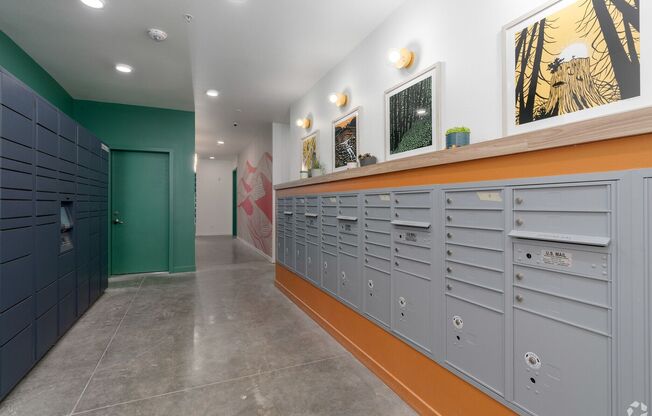 Studio, 1 bath, 343 sqft, $999, Unit Unit 102 - Live/Work - Income Restricted