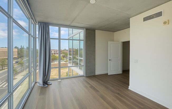 1 bed, 2 baths, $2,595, Unit # 507