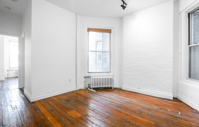 23 KING ST
