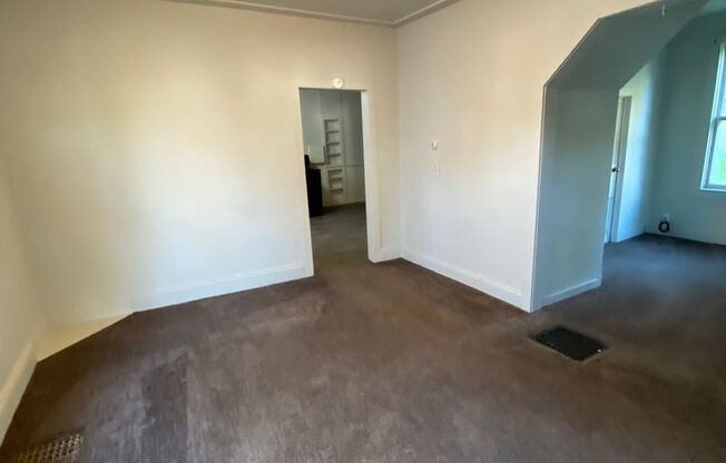 1317 ZOLLARS AVE