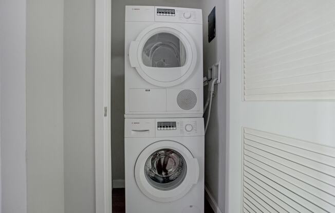 Taymil Andover Place Washer/Dryer