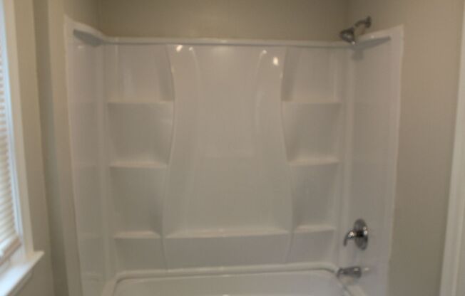 4 Br, 3 ba + Bonus Henderson Forest