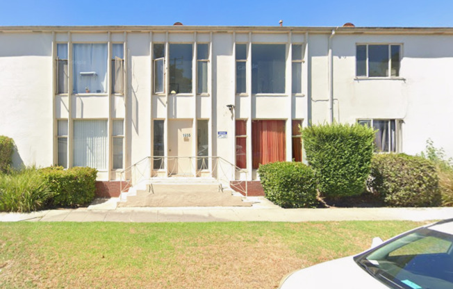 Camona Avenue - Venice Blvd Apartments
