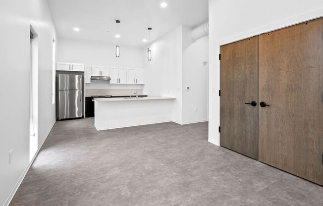 1 bed, 1 bath, 701 sqft, $1,195, Unit 3220