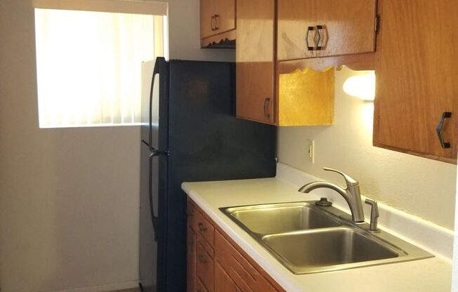 2 beds, 2 baths, $1,575