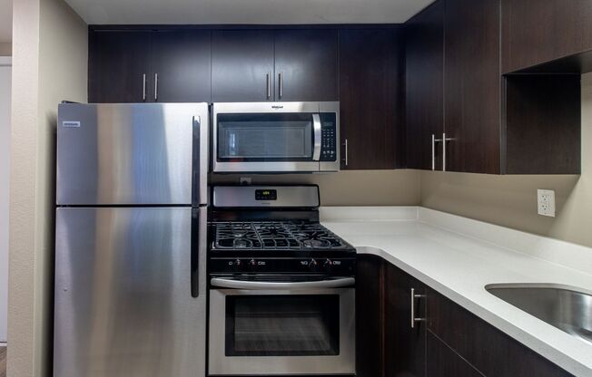 Studio, 1 bath, 360 sqft, $1,450, Unit 96