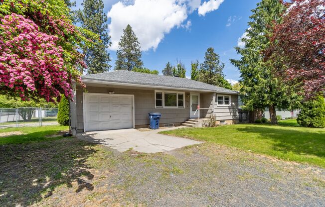 Single Family Home on Spokanes South Hill!!