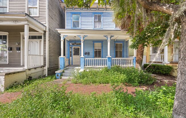 112 E Anderson