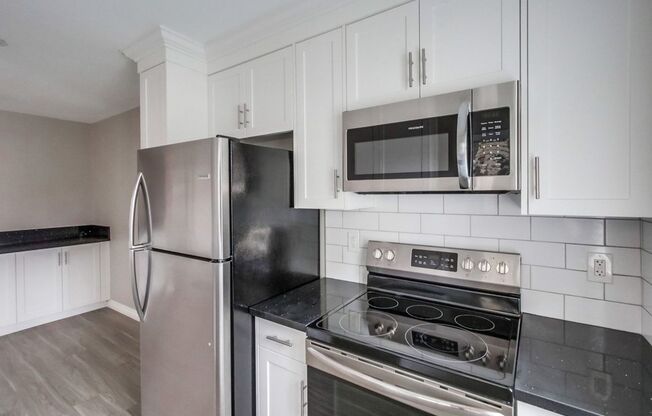 1 bed, 1 bath, 722 sqft, $2,145, Unit 115