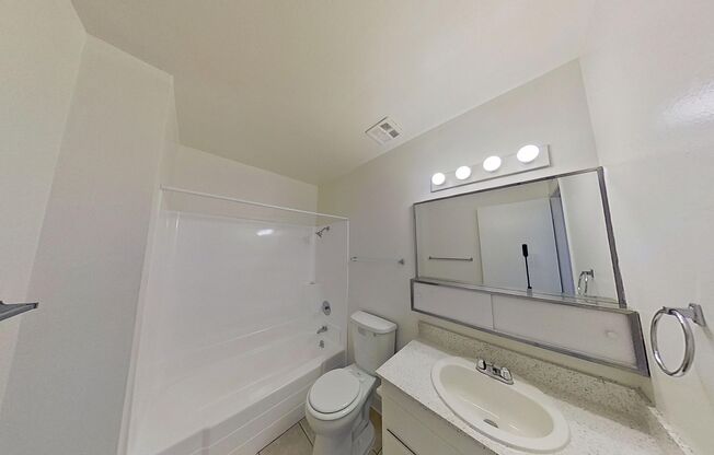 573 N. Tustin Ave