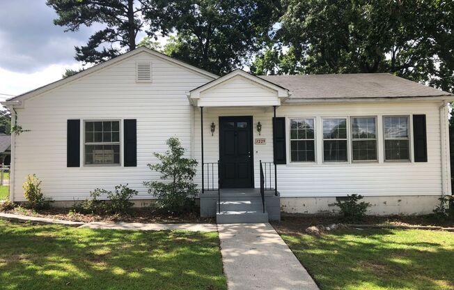 Newly Renovated 3 Bedroom Home Close to Downtown Gainesville