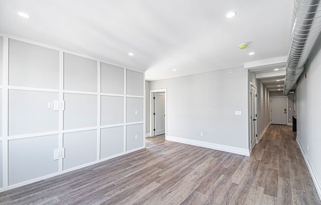 2 beds, 1 bath, 923 sqft, $2,063, Unit Unit 304