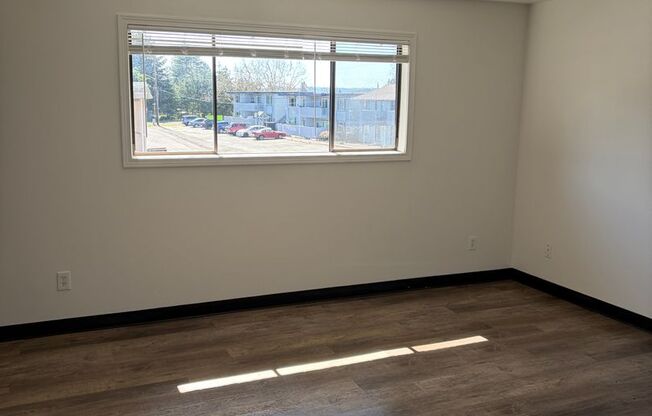 2 beds, 1.5 baths, 1,150 sqft, $1,650, Unit 24