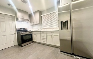 15746 W MAGNOLIA BLVD