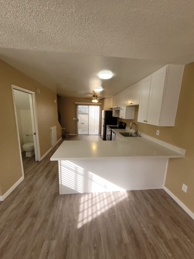 Open concept Spacious Townhome