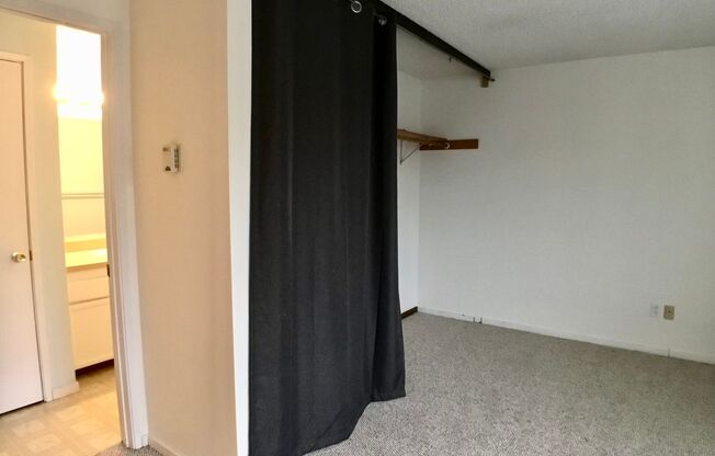 2 beds, 2 baths, $2,195, Unit Unit B101