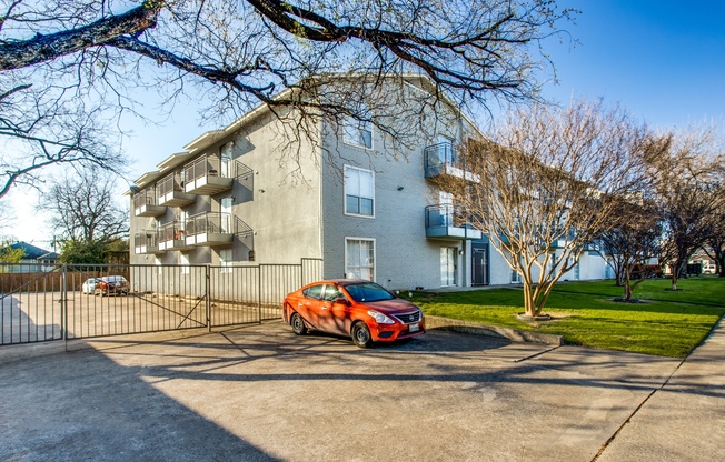 1 bed, 1 bath, 567 sqft, $900, Unit 316