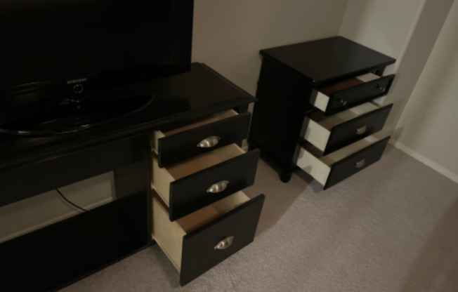 1452 EVENING SONG AVE