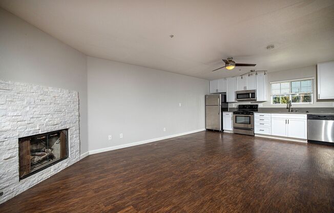 5763 Riley Street