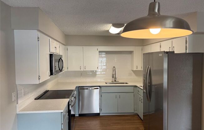 Completely Renovated 2 Bedroom Apartment in Ocala's Historic District
