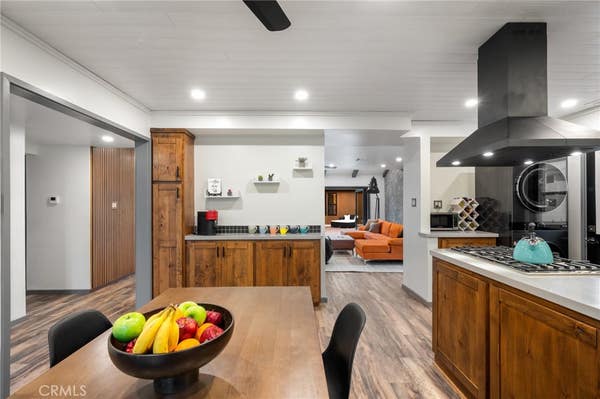 7424 W 85 ST