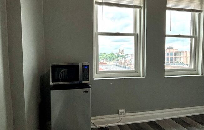 Studio, 1 bath, 225 sqft, $680, Unit 65