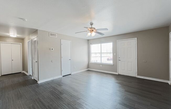 wood flooring in west houston luxury apartments