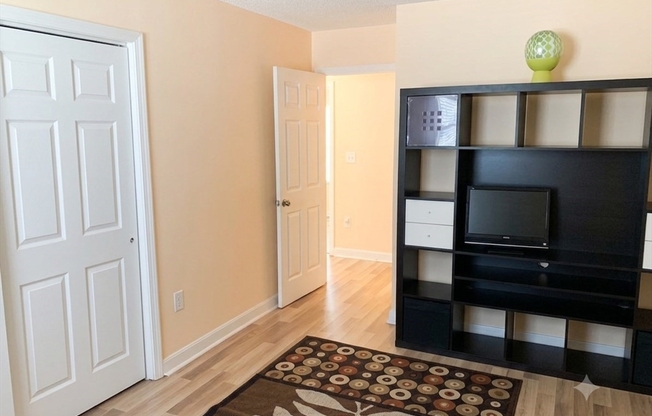 2 beds, 2.5 baths, 989 sqft, $2,795, Unit 14C