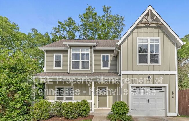 702 B WACO DR