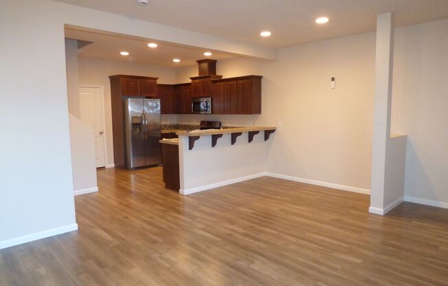 3 Bed 2.5 Bath townhome in South Salem!