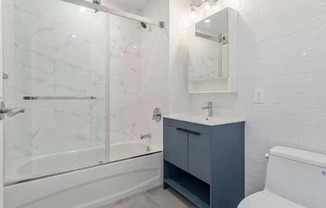 Studio, 1 bath, 400 sqft, $2,300, Unit 5G